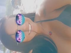 Two Hot Cariocas From The South Zone Of RJ Went To The Beach And Put On An Insulating Tape Bikini And The Naughty One Made A Video Showing Off And Showing Off Her Friend