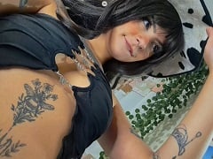 Angely naked masturbating her delicious pussy